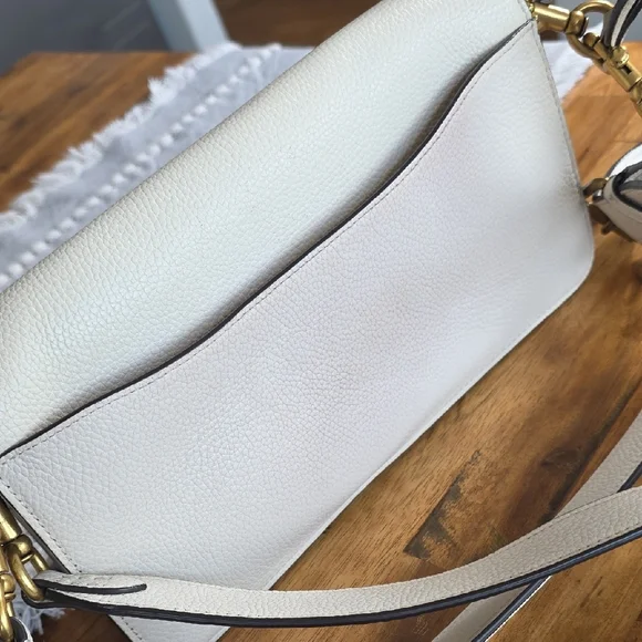 Coach Cream Leather Shoulder Bag with Gold Accents - Picture 7 of 11